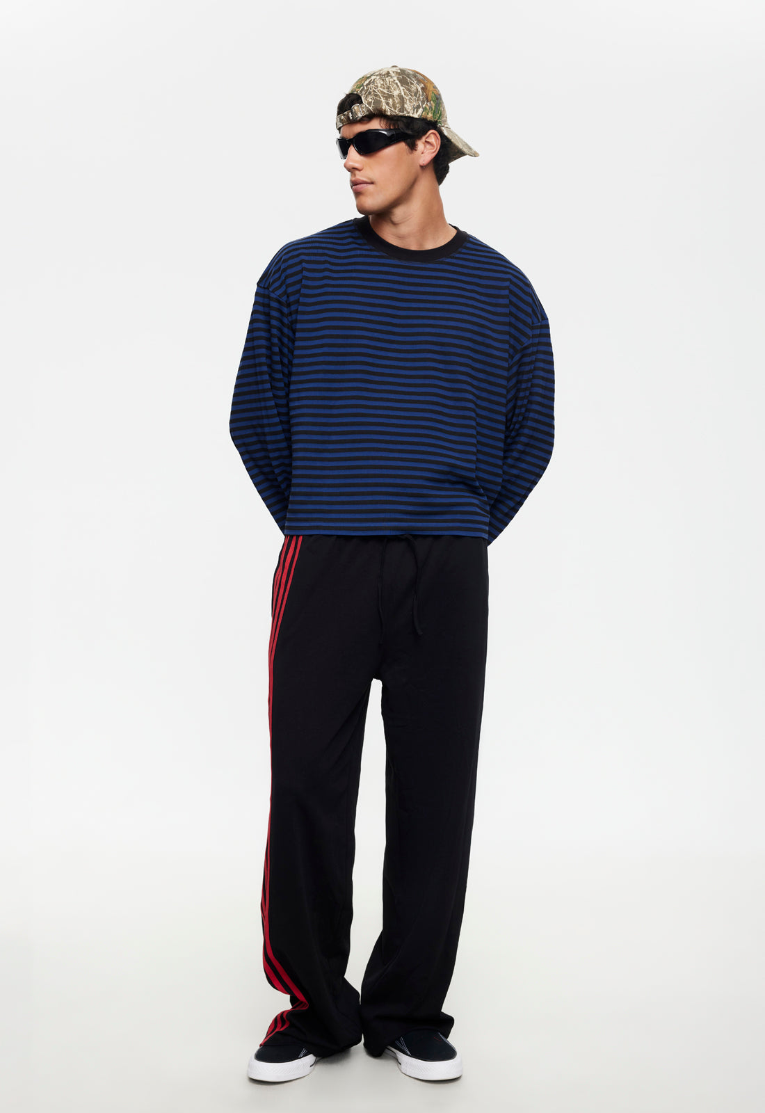 BLOOM LONG SLEEVE - BLACK NAVY STRIPE