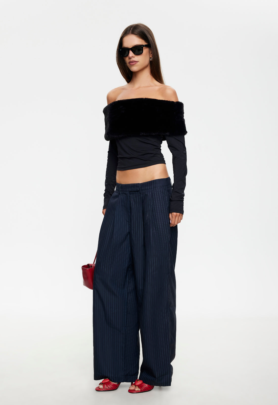 WALDORF OFF SHOULDER - PITCH
